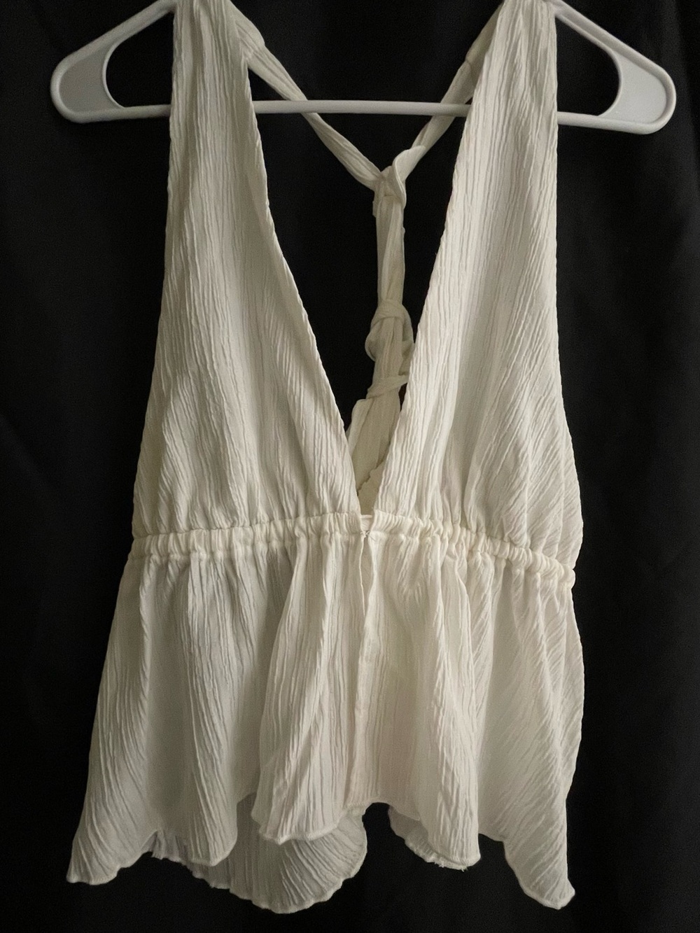 Amazon Cream Crinkle Halter Tie-Back V-Neck Tank